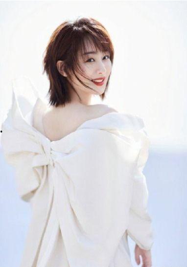 最新大爆料杨紫图片,独家美照曝光，魅力四溢引热议